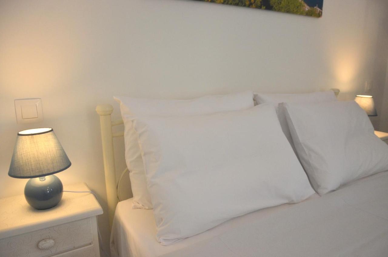 Agatha's Bright Modern Luxury Apartment-2